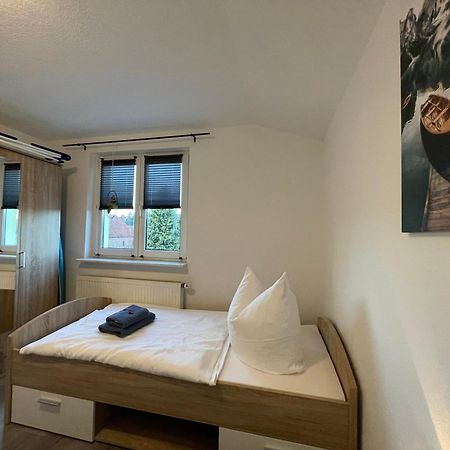 אייזנבאך Hotel & Gasthof Zum Loewen מראה חיצוני תמונה