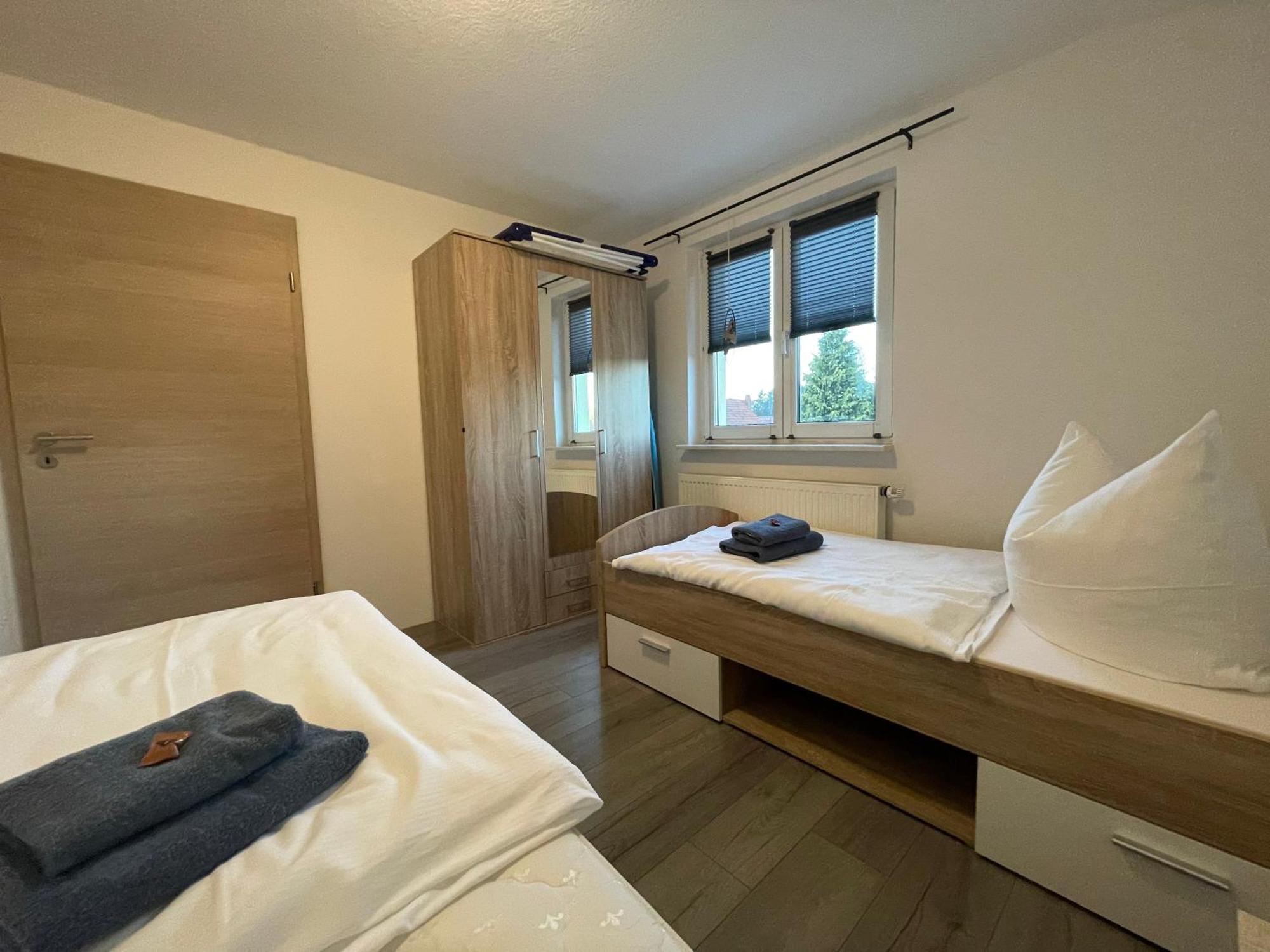אייזנבאך Hotel & Gasthof Zum Loewen מראה חיצוני תמונה