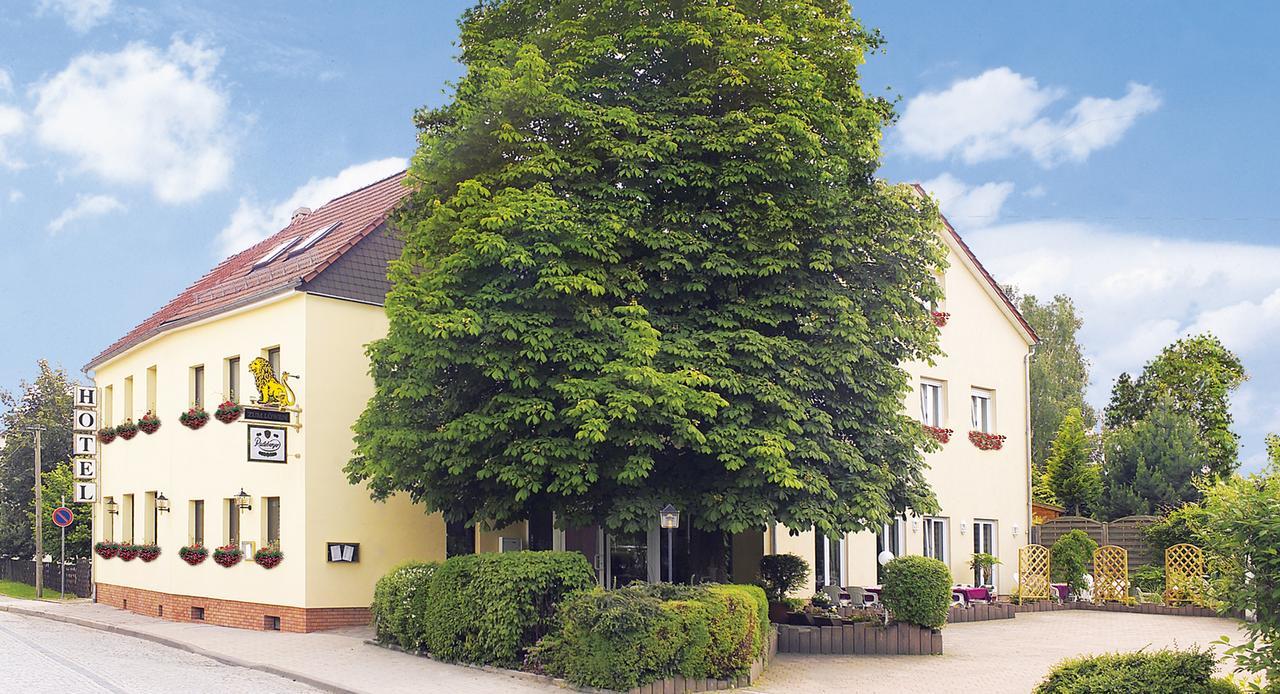 אייזנבאך Hotel & Gasthof Zum Loewen מראה חיצוני תמונה
